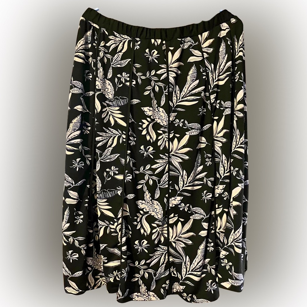 Robert Louis Black and White Floral Maxi Skirt